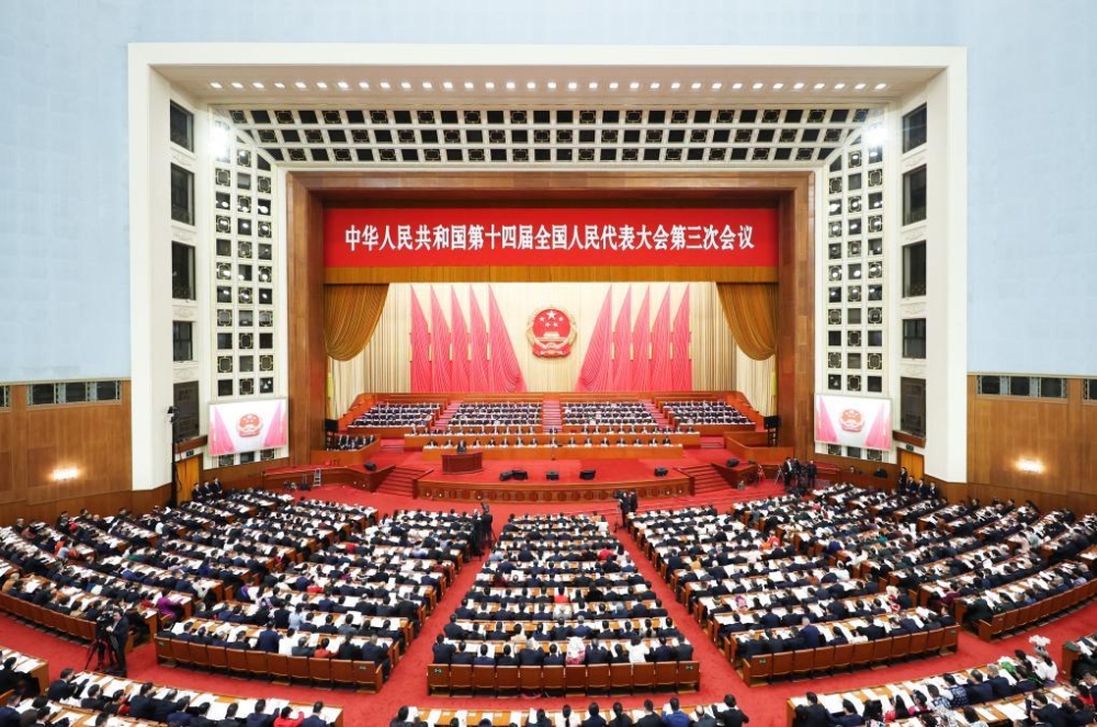 萬(wàn)馬股份黨員觀看第十四屆全國(guó)人大三次會(huì)議開(kāi)幕盛況